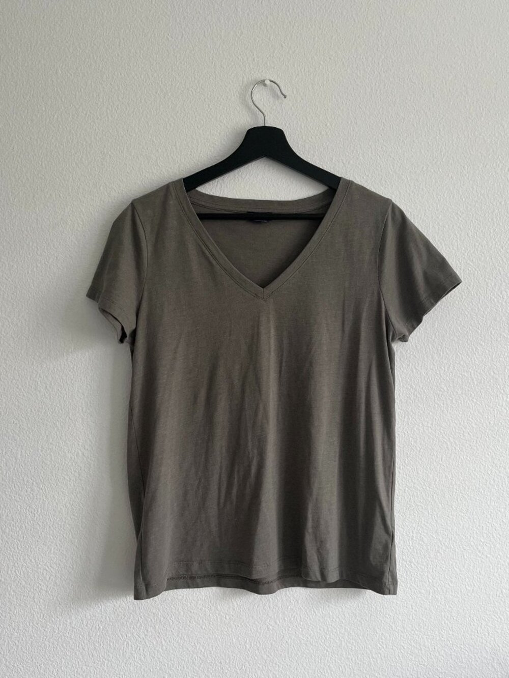 Splendid V-Neck Tee Khaki Green Size S